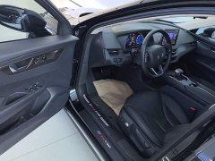 Hongqi E-QM5 facelift basic travel version - фото 16