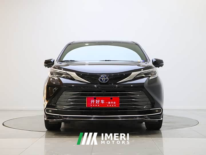 Toyota SIENNA 2.5L Hybrid Premium Edition - автомобиль из Китая