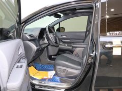 Toyota SIENNA 2.5L Hybrid Premium Edition - фото 14