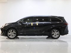 Toyota SIENNA 2.5L Hybrid Premium Edition - фото 5