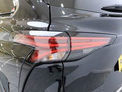 Toyota SIENNA 2.5L Hybrid Premium Edition - фото 9