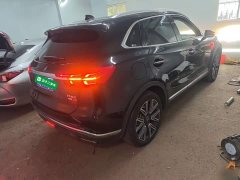 Hongqi HS5 facelift 2.0T Zhilian Qixiang four-wheel drive version - фото 7