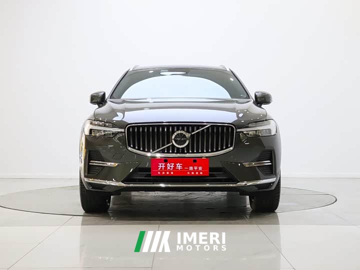 Volvo XC60 B5 four-wheel drive Zhiyuan Deluxe Edition - автомобиль из Китая