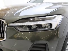 Volvo XC60 B5 four-wheel drive Zhiyuan Deluxe Edition - фото 12