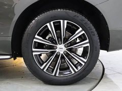 Volvo XC60 B5 four-wheel drive Zhiyuan Deluxe Edition - фото 8