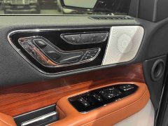 Lexus Navigator 2020 3.5T long axis US version - фото 6