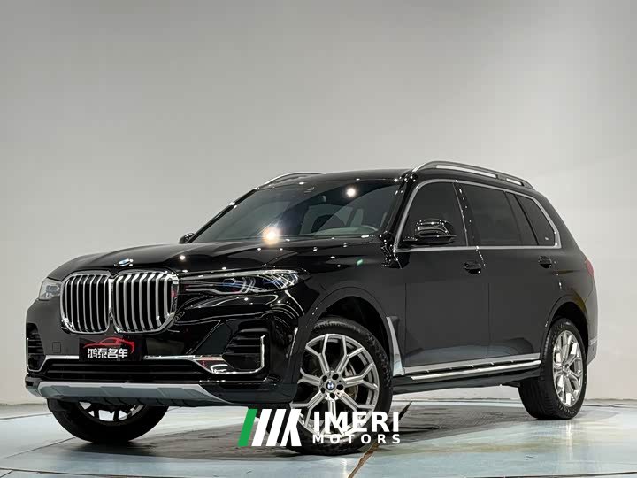 BMW X7 xDrive40i Deluxe VersionLuxury
