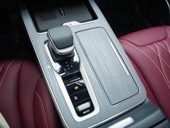 Hongqi HS5 2025 2.0T two-wheel drive Qixiang Pro version - фото 12