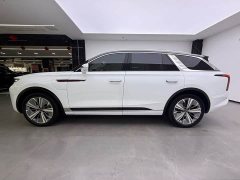Hongqi E-HS9 690km flagship version six seats - фото 19
