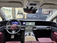 Hongqi E-HS9 690km flagship version six seats - фото 8