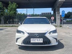 Lexus ES 200 Edition - фото 2