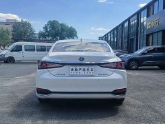 Lexus ES 200 Edition - фото 8