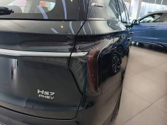 Hongqi HS7 PHEV 2.0T PHEV four-wheel drive Qichang version 6 seats - фото 8