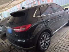 Hongqi HS5 facelift 2.0T Zhilian Qixiang four-wheel drive version - фото 4