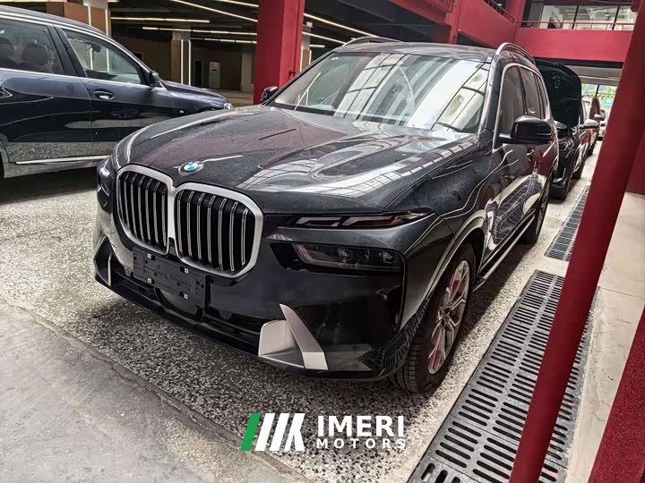 BMW X7 2023 xDrive40i Leading Luxury Package - автомобиль из Китая