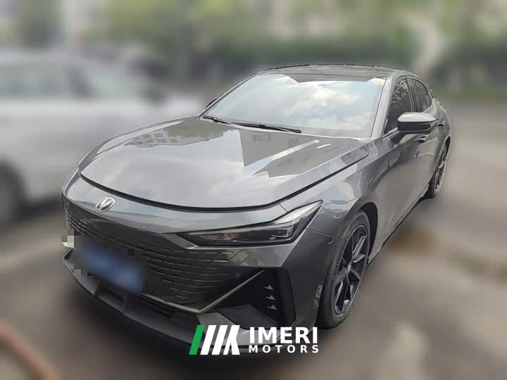 Changan UNI-V 1.5T premium - автомобиль из Китая
