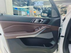 BMW X5 2022 facelift xDrive 40Li M sports package - фото 15