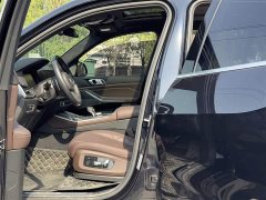 BMW X5 2022 facelift xDrive 40Li M sports package - фото 6