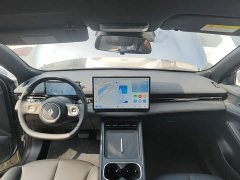 Baojun Yunhai 140km plug-in hybrid version - фото 10