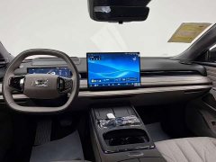 Geely Galaxy Star 8 130km EM-i flagship version - фото 11