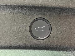 Tesla Model Y rear-wheel drive version - фото 12
