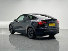 Tesla Model Y rear-wheel drive version - фото 4