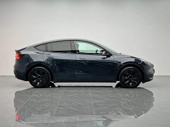 Tesla Model Y rear-wheel drive version - фото 7