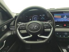 Hyundai Elantra 1.5L CVT LUX Premium Edition - фото 11