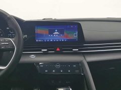 Hyundai Elantra 1.5L CVT LUX Premium Edition - фото 12