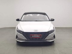Hyundai Elantra 1.5L CVT LUX Premium Edition - фото 3