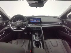 Hyundai Elantra 1.5L CVT LUX Premium Edition - фото 5