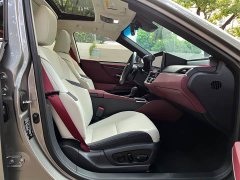 Lexus ES 300h Premium Edition - фото 8