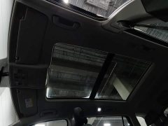 Volkswagen Tiguan L 330TSI automatic two-wheel drive R-Line version - фото 14