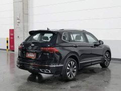 Volkswagen Tiguan L 330TSI automatic two-wheel drive R-Line version - фото 2