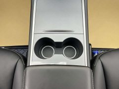 Tesla Model Y long-range all-wheel drive version - фото 17