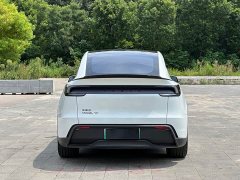 Tesla Model Y L 2025 long-range all-wheel drive version - фото 15