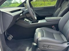 Tesla Model Y L 2025 long-range all-wheel drive version - фото 6