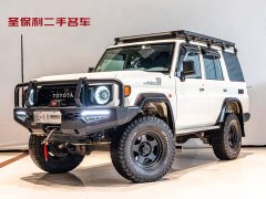 Toyota Land Cruiser (imported) LC76 4.0L automatic - фото 1
