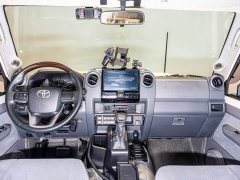 Toyota Land Cruiser (imported) LC76 4.0L automatic - фото 11