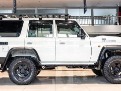 Toyota Land Cruiser (imported) LC76 4.0L automatic - фото 4