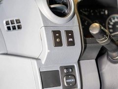 Toyota Land Cruiser (imported) LC76 4.0L automatic - фото 7