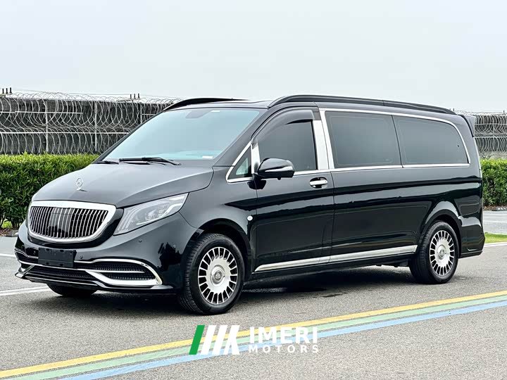 Mercedes-Benz Vito 2021 2.0T Business Edition 7 seats