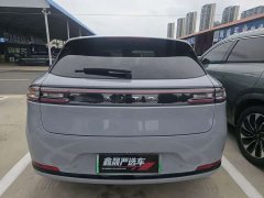 AITO Wenjie M5 extended range Ultra rear-wheel drive version - фото 8