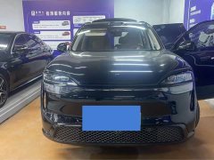 AITO Wenjie M9 extended range Ultra version 6 seats - фото 1