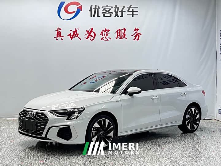 Audi A3 A3L Limousine 35 TFSI Fashionable and Sporty - автомобиль из Китая