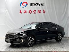 Volkswagen Passat Outstanding 330TSI Elite Edition - фото 1