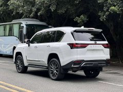 Lexus LX 600 - фото 3