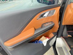 Hongqi HQ9 PHEV 2024 2.0T four-wheel drive business version - фото 4