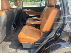 Hongqi HS7 PHEV 2.0T PHEV four-wheel drive 2 million units commemorative edition 6 seats - фото 9