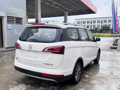Baojun 730 1.5L manual fashion 7 seats - фото 4